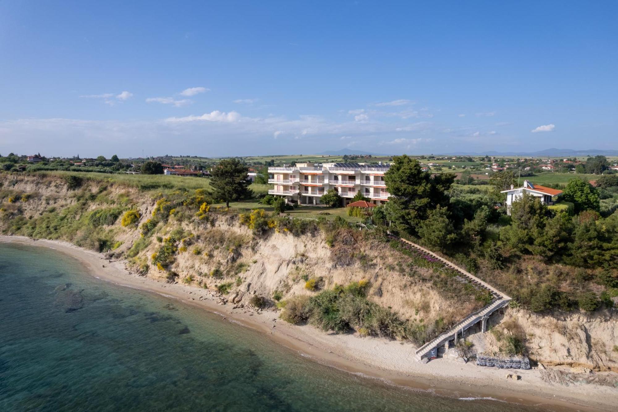 Sunshine House Offering Spectacular Views To Olymp A Apartamento Néa Iráklia Exterior foto
